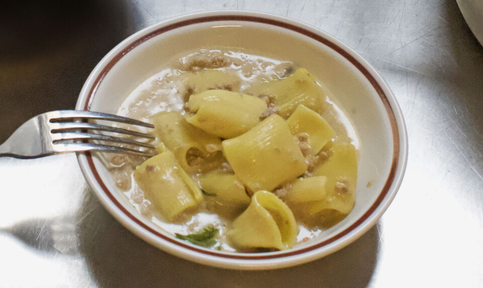Opskrift: Paccheri med kalveragout og bechamel