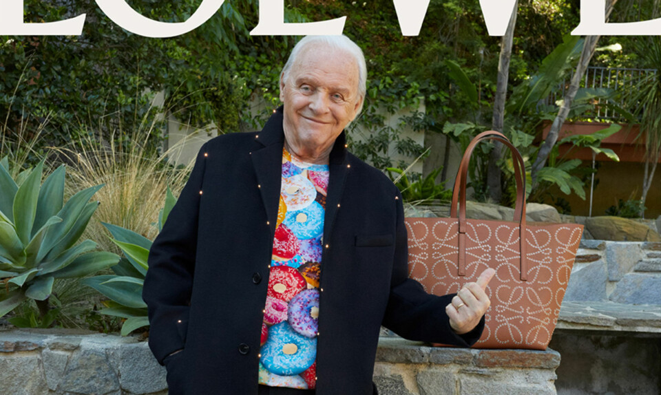 Anthony Hopkins overrasker som model