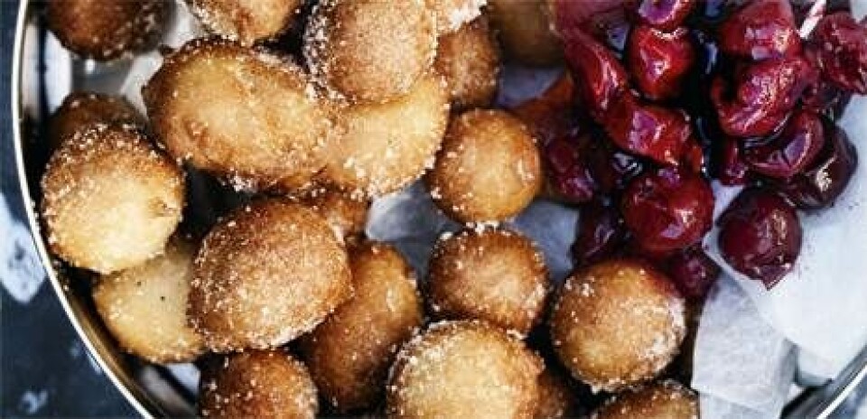 Nonneprutter med kirsebærsyltetøj