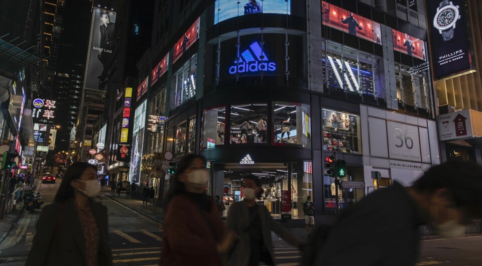 Adidas har tabt op mod 7,5 milliarder kroner i Kina efter coronaudbrud