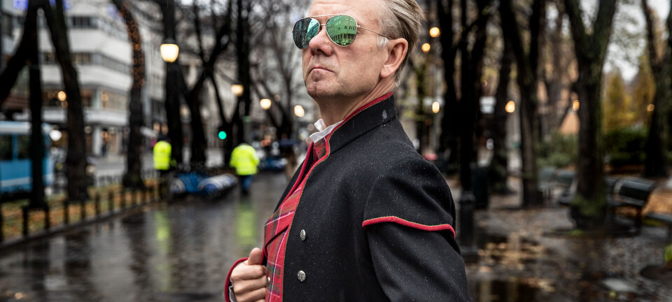 Se den første trailer til Casper Christensens kommende Viaplay-serie