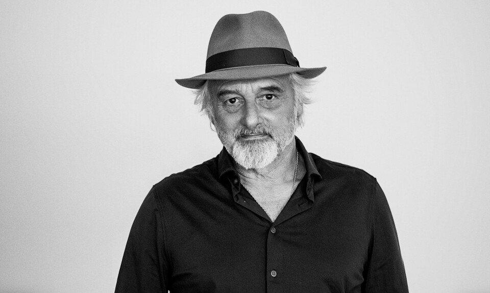 Allan Olsen om rom før showtime, uappetitligheder og om dengang, han og Johnny Madsen blev fanget i et riffelskyderi i Odder