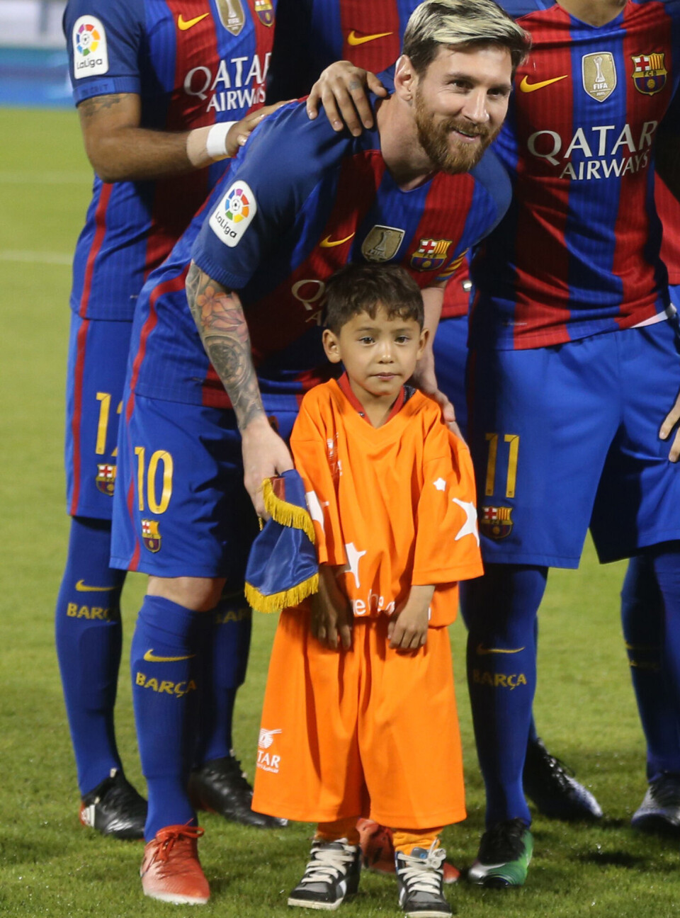 Syvårig afghaner jagtet af Taliban fordi han har mødt Messi
