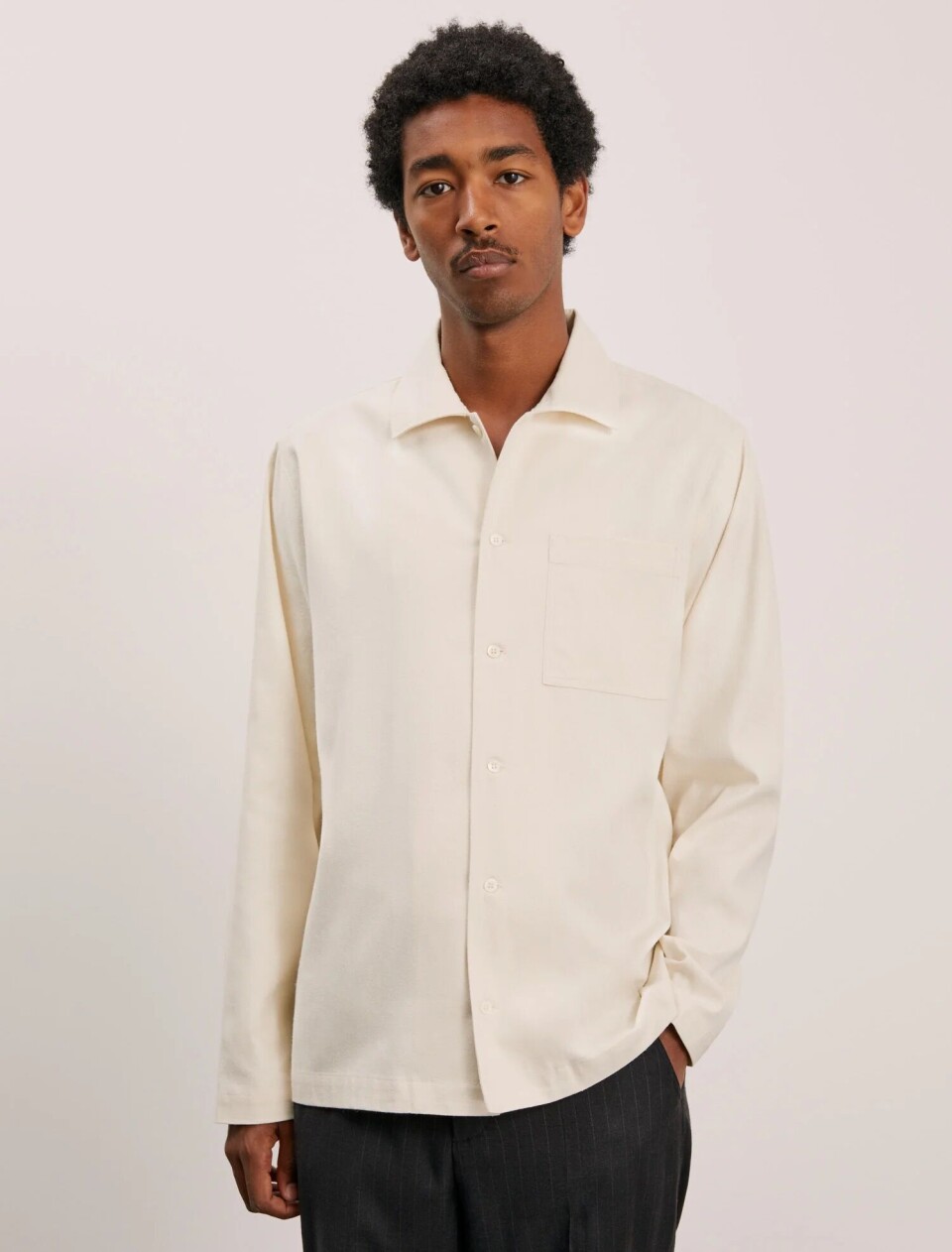 Ja, tak! Vi skal til at kigge mod køkkenet for inspiration til garderoben