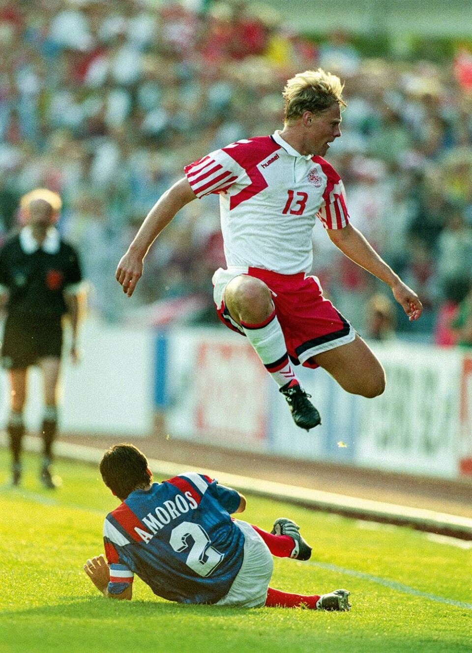 EM 92-guldvinderne sprang splitternøgne i poolen og festede igennem, efter de havde kvalificeret sig til semifinalen