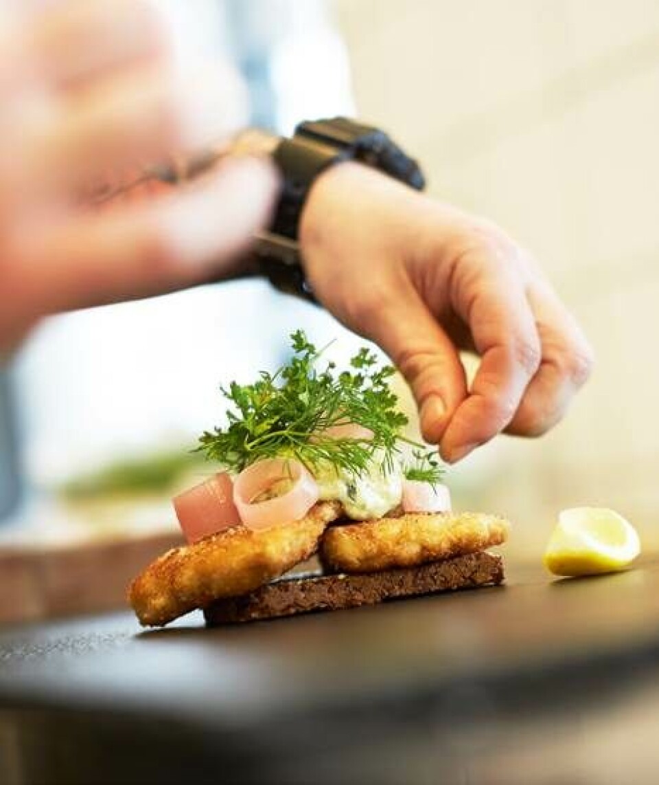 Få 6 opskrifter på smørrebrød fra Aamanns Deli og Takeaway