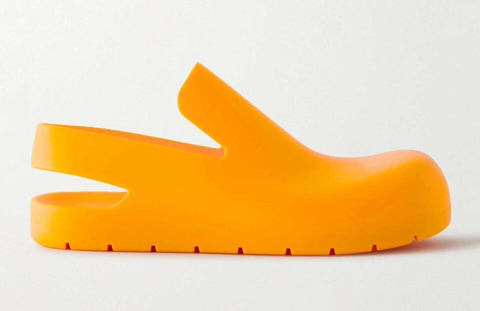 Lad os sige det, som det er: Denne sommer skal du gå i sneakersandaler