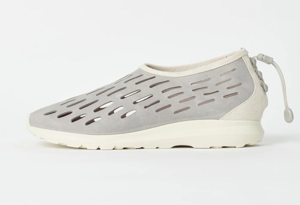 Lad os sige det, som det er: Denne sommer skal du gå i sneakersandaler