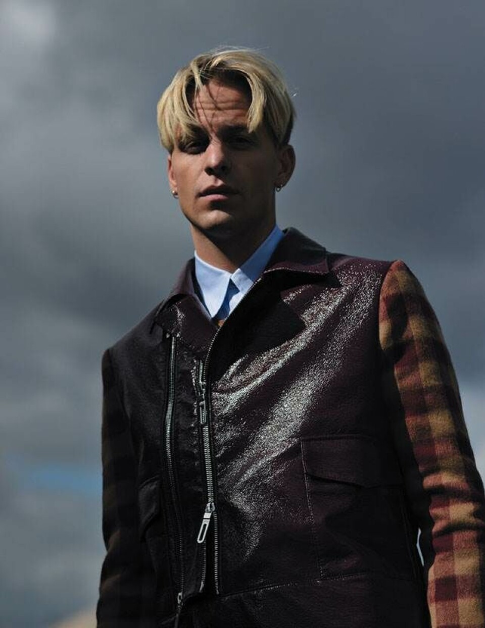 Modeposten: Nyt lovende, dansk tøjmærke: ”Nu har vi set nok strikhuer og fuldskæg, det er tid til at mænd finder deres egen unikke stil”