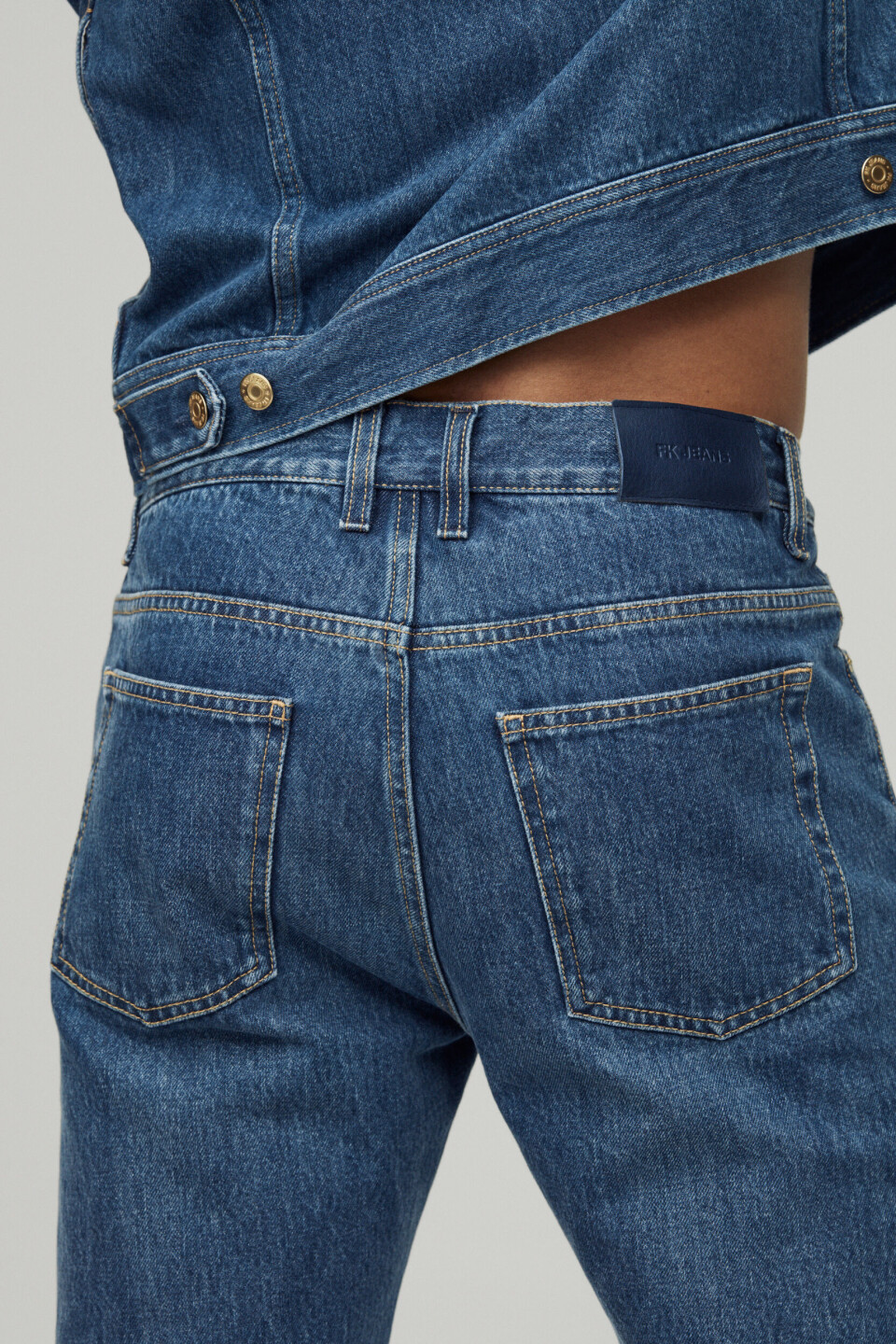 Filippa K fejrer 25-års jubilæum med 90’er-inspireret denim-kollektion til mænd