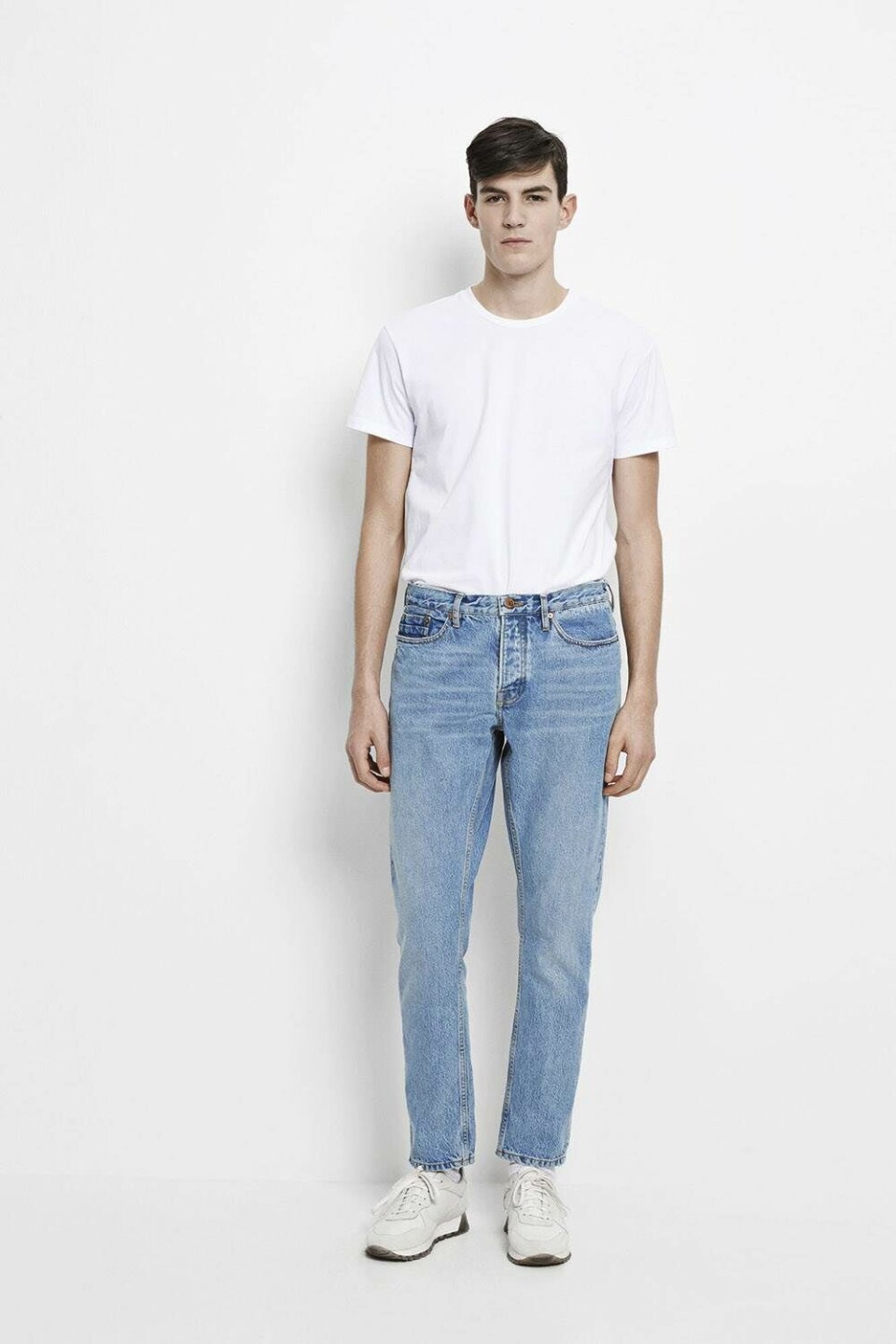 Fem modige måder at bære denim på denne sommer