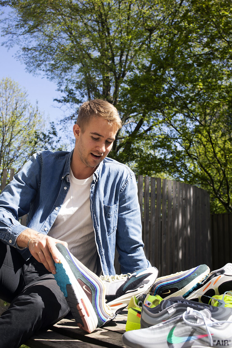 Thomas og Anton sælger sjældne gummisko for op mod 400.000 kroner om måneden