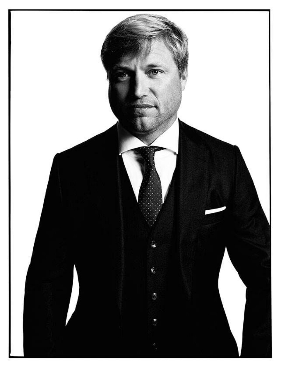 Stjernefotograf skyder sportsmænd i skarpe suits