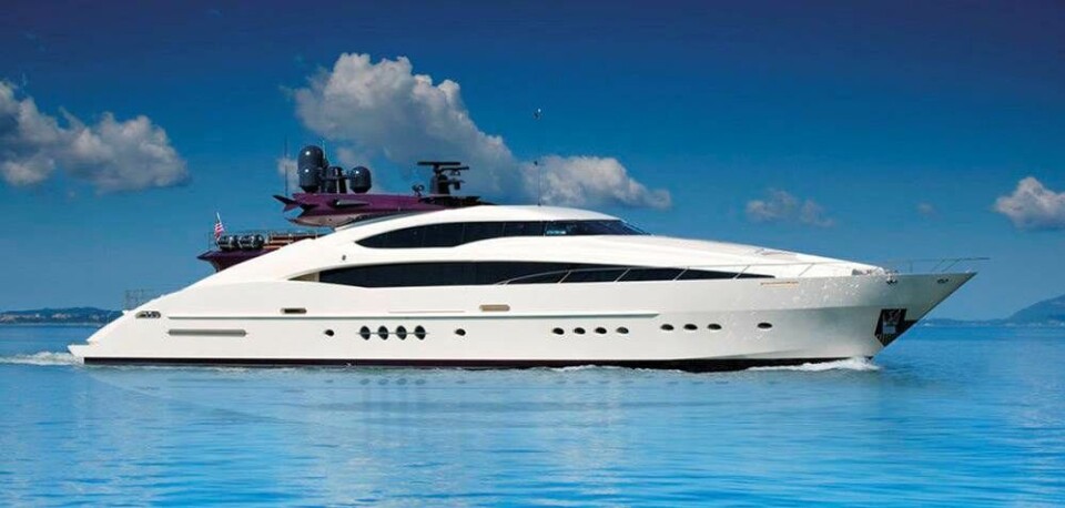 Tag et kig ind i fem overdrevet luksuriøse yachts, der er til salg lige nu