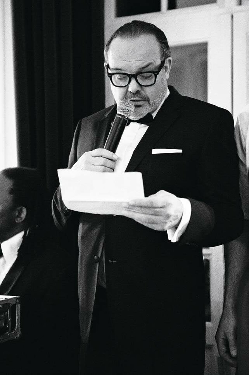 Mads Brügger møder Lars Seier til det store ædegilde