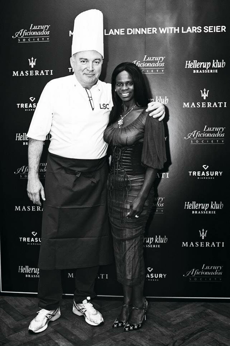 Mads Brügger møder Lars Seier til det store ædegilde