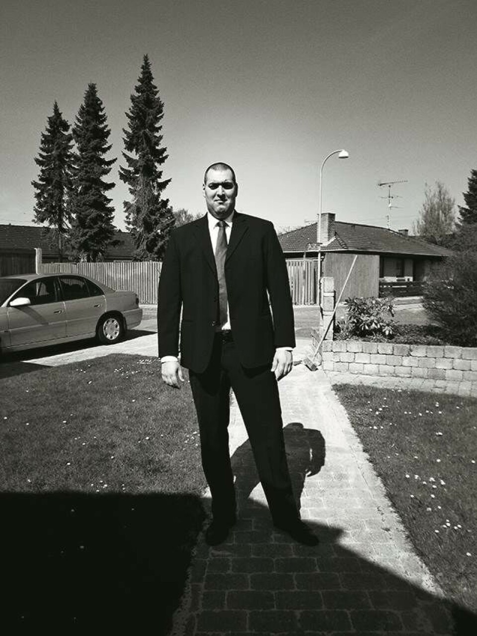 Synagogevagtens far: 'Jeg har været drevet af hævn og har tænkt på drab. Heldigvis har min søn inspireret mig til at gå den anden vej, så jeg hævner mig med godhed'