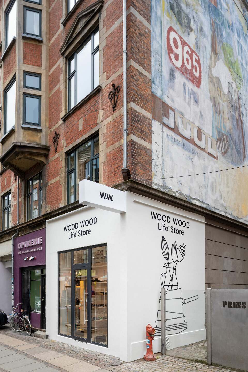 Wood Woods nye butik sælger toastjern til bålet: “Vi har lært at sætte pris på at gå i haven og finde ting til hjemmet”