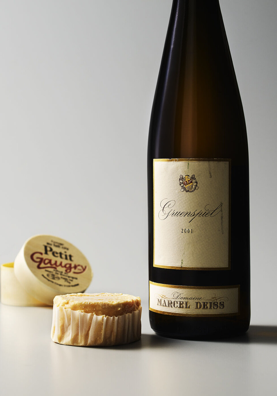 Sådan sammensætter du ost med vin