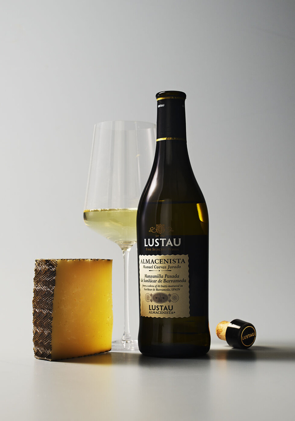 Sådan sammensætter du ost med vin