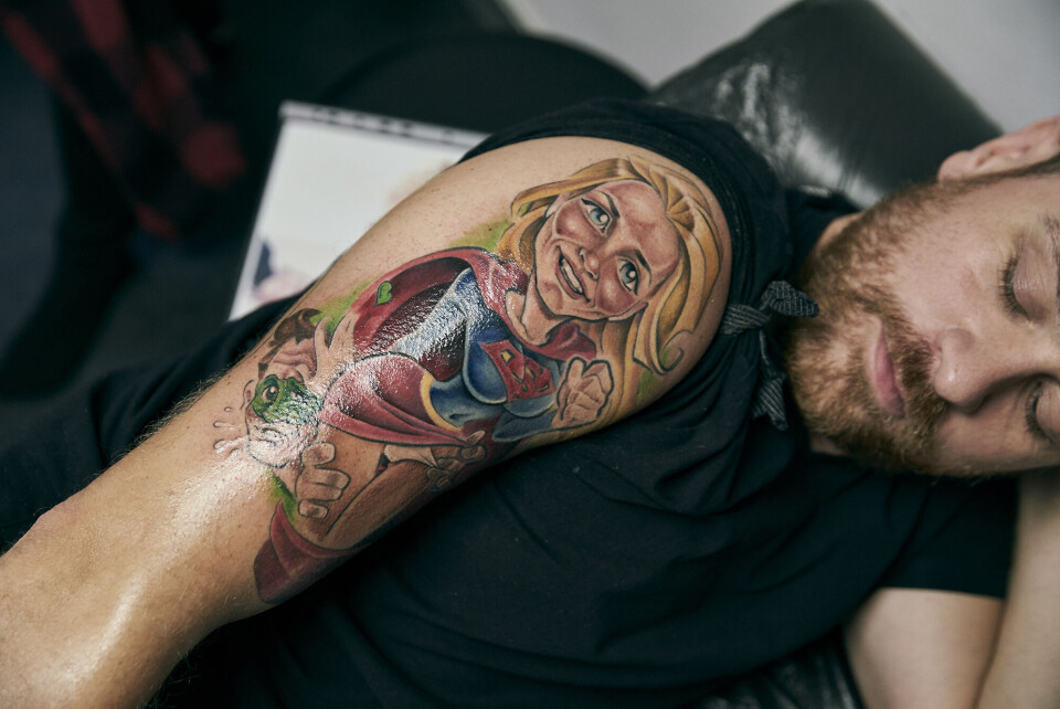 Mig og mine tatoveringer – med Christian Fuhlendorff: ”Tidligere gik jeg ikke specielt op i tatoveringer, hvilket nok er godt, for så havde jeg sikkert fået en tribal eller en stregkode i nakken”