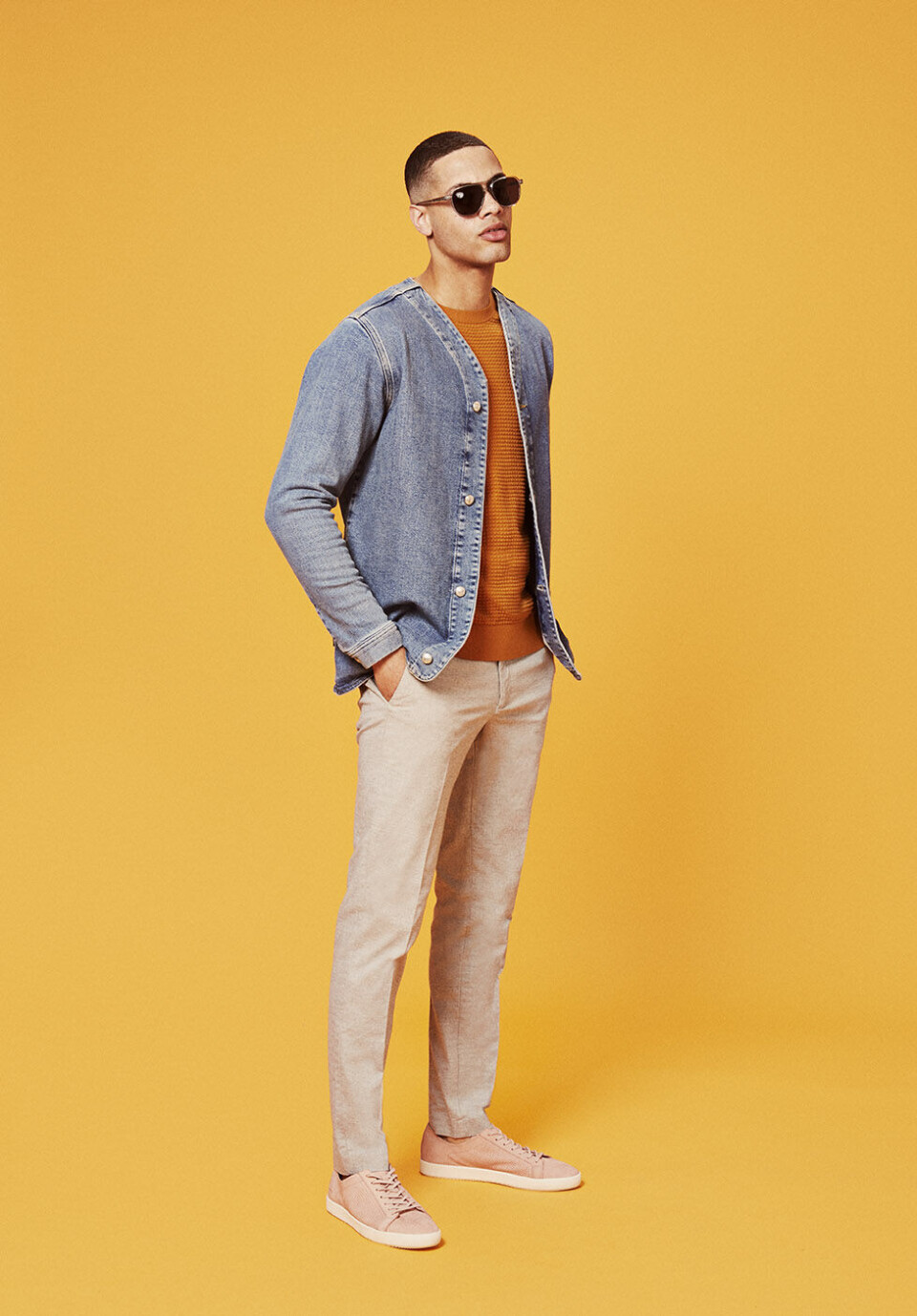 11 farverige outfits, der også fungerer på kontoret