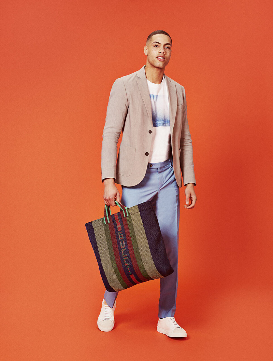 11 farverige outfits, der også fungerer på kontoret