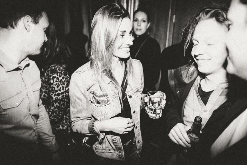 Slut med champagnesprøjtende teenagere: “At Dolores er en natklub for folk, der allerede har gået i byen i 10 år”