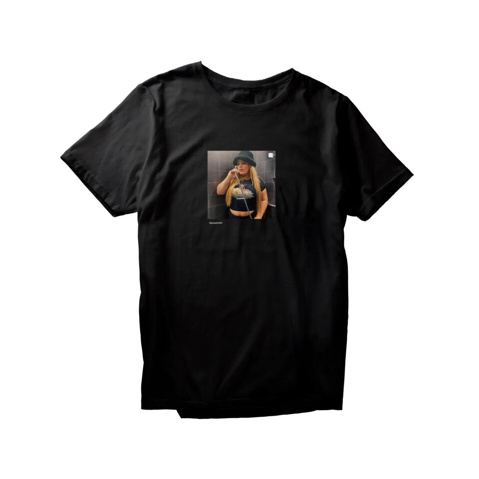 Fra Barselona til Medina: Her er de 11 bedste danske band-T-shirts lige nu