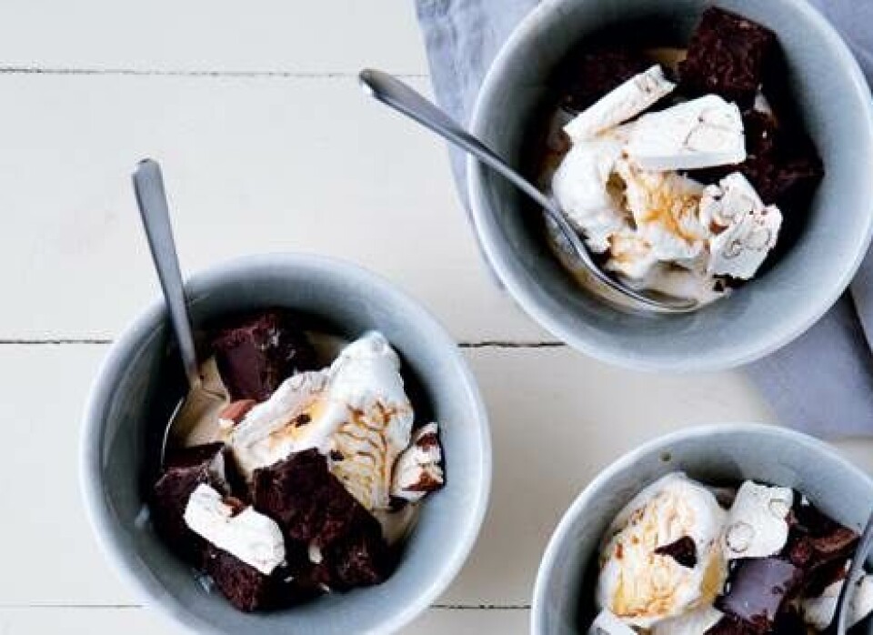 Affogato med brownies og fransk nougat