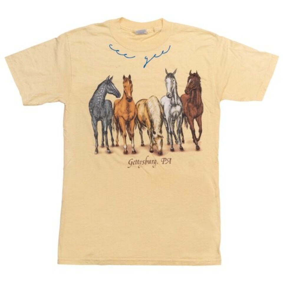 Fra Barselona til Medina: Her er de 11 bedste danske band-T-shirts lige nu