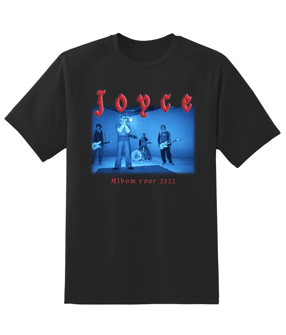 Fra Barselona til Medina: Her er de 11 bedste danske band-T-shirts lige nu