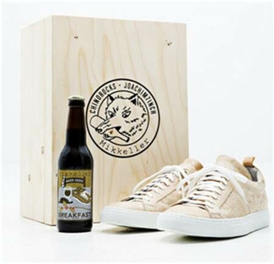 Designere lancerer håndlavede italienske tennissko vædet i Mikkeller-stout