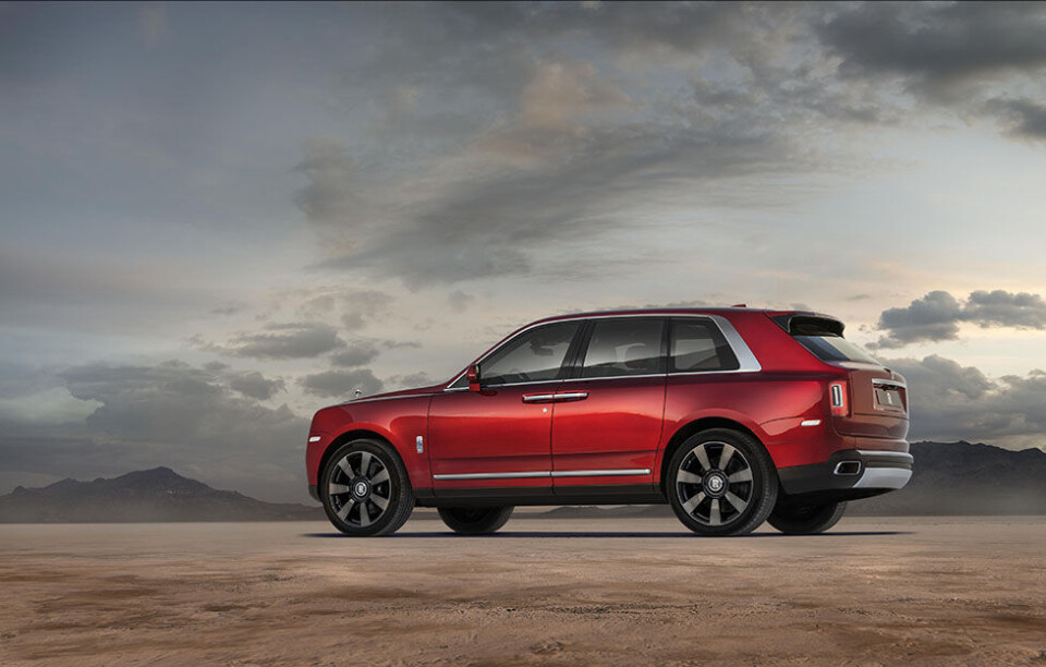 Rolls-Royce præsenterer sin første terrængående luksus-SUV