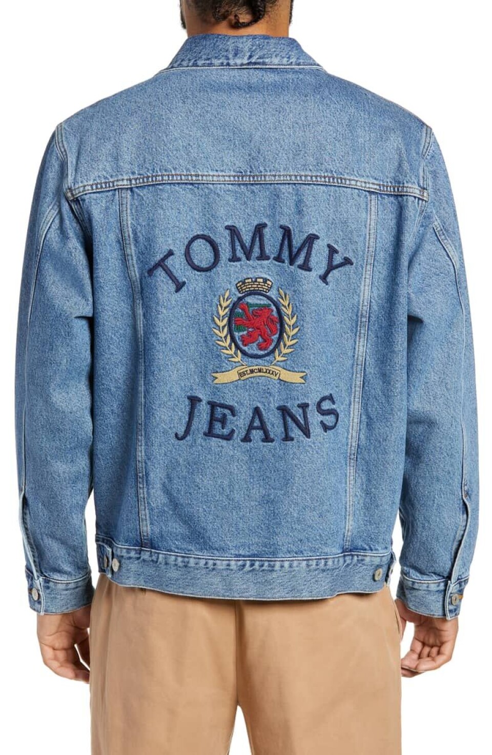 Én på jakken: 13 rå denimjakker