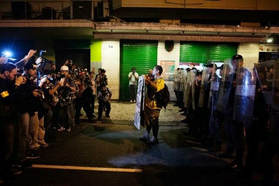 Protest i paradis: Tåregas og molotow cocktails i Rio de Janeiro