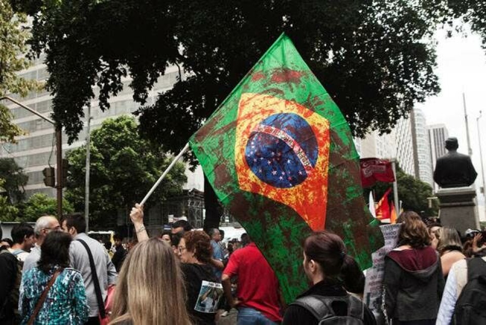Protest i paradis: Tåregas og molotow cocktails i Rio de Janeiro