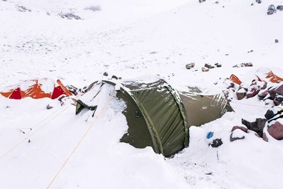 Fotoserie: Bestigningen af verdens højeste bjerg uden for Himalaya