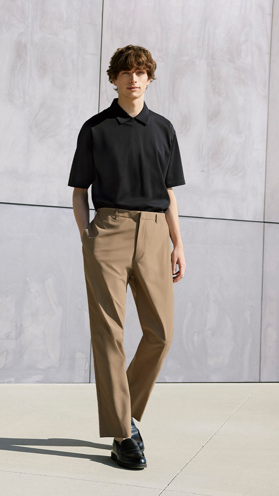 Uniqlo og Theory klæder dig på i afslappede sommer-silhuetter