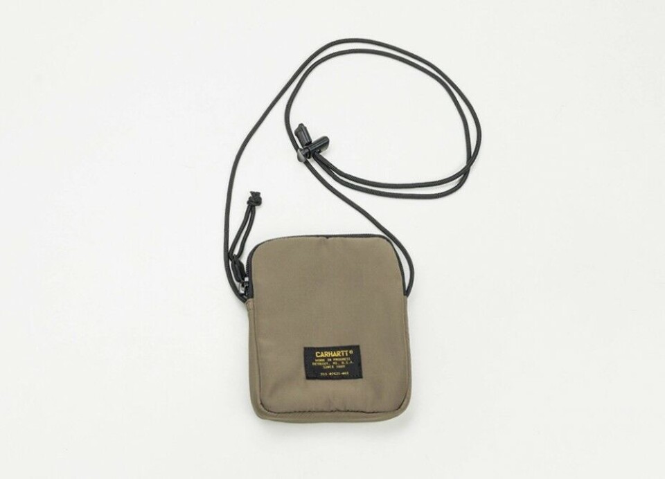 7 smarte pengekatte, der gør dig sommertrendy og holder tyven på afstand