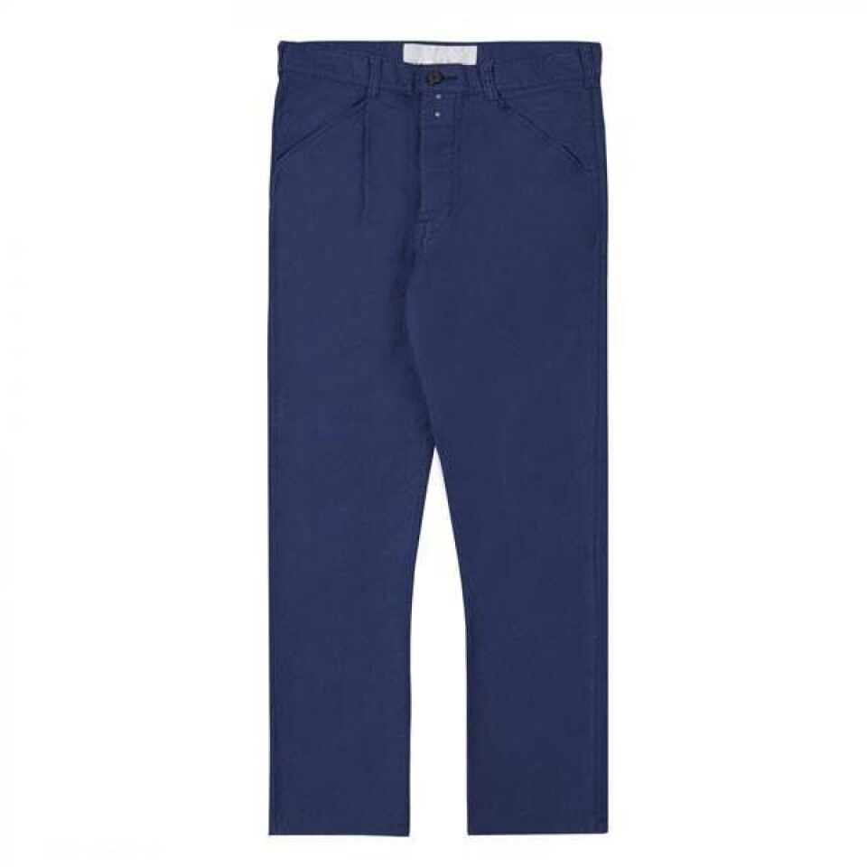 Sommer-blues: 11 par blå chinos der gør din sommer bedre