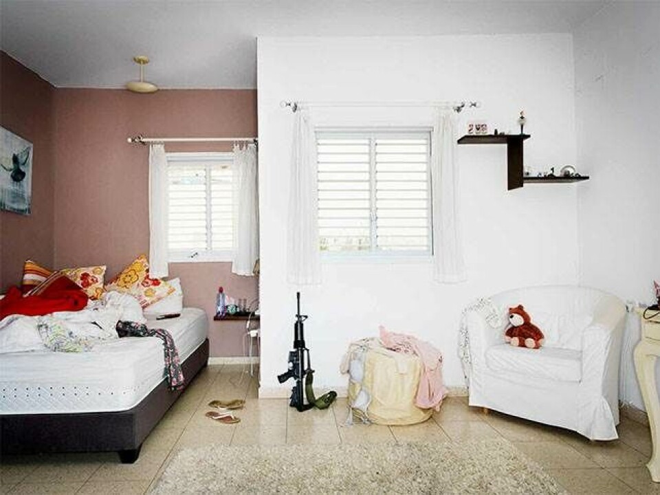 Young guns: Fotoserie af unge israeleres våben