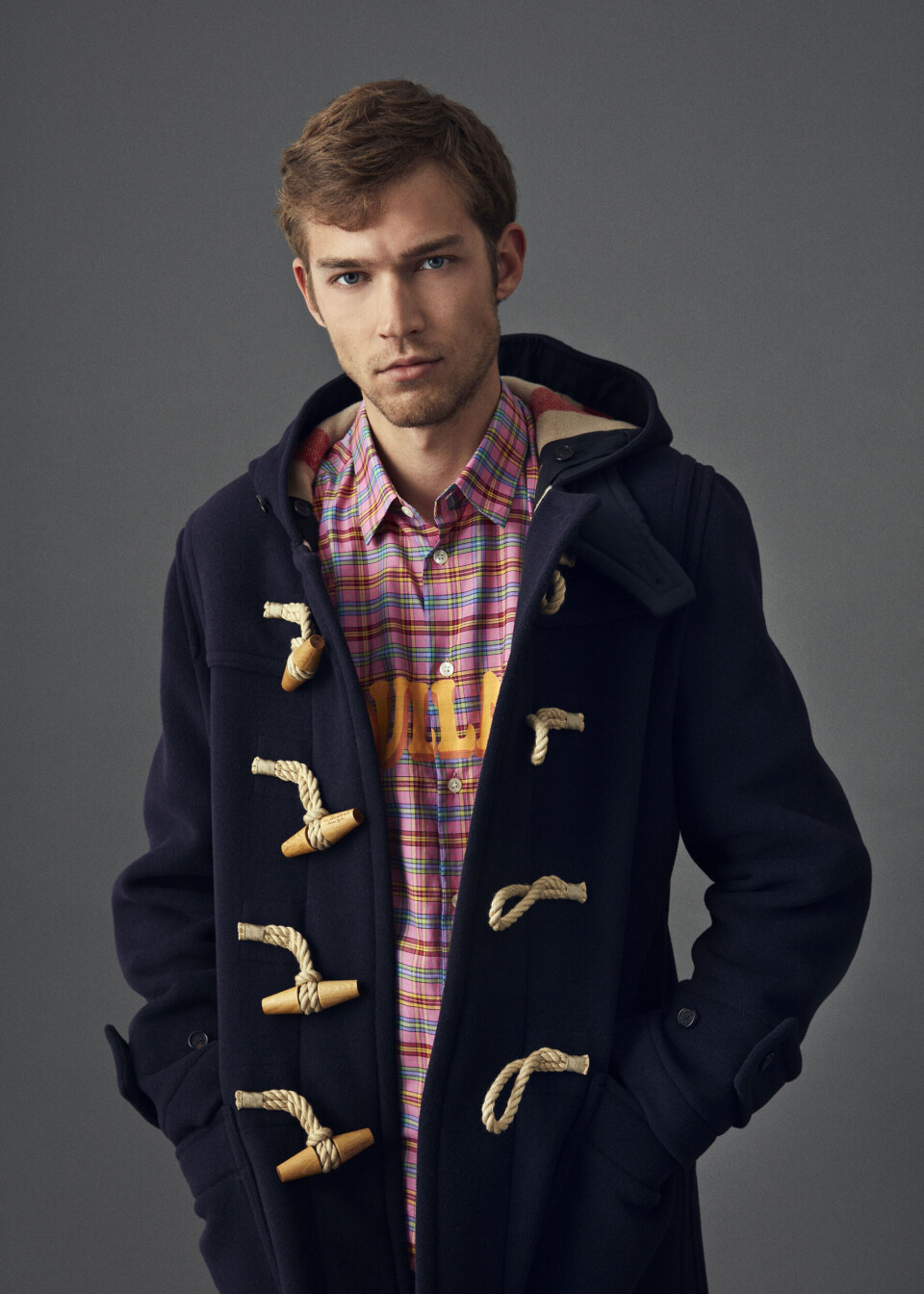 Modeserie: Kom varmt gennem vinteren i uldne lag, rullekraver og lange frakker