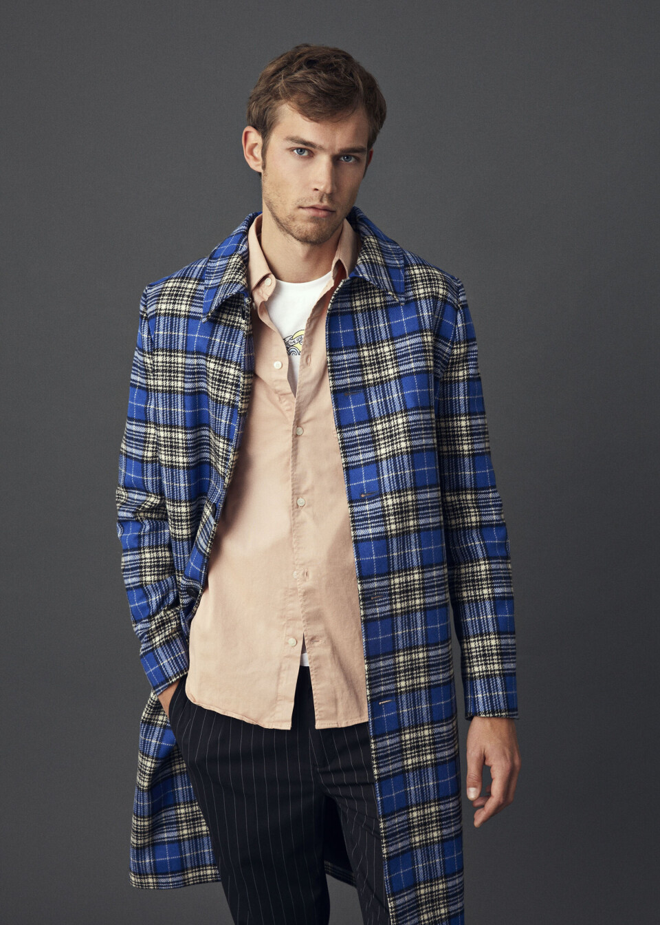 Modeserie: Kom varmt gennem vinteren i uldne lag, rullekraver og lange frakker