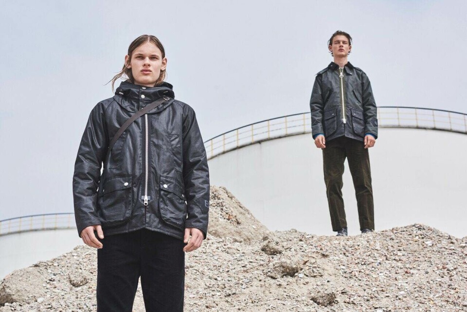 Lige til regntiden: Se det nye samarbejde mellem Wood Wood og Barbour