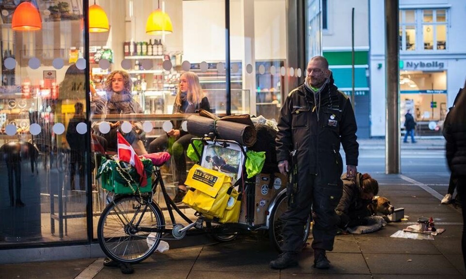 Tre hjemløse viser de ejendele frem, der får dem til at føle sig hjemme