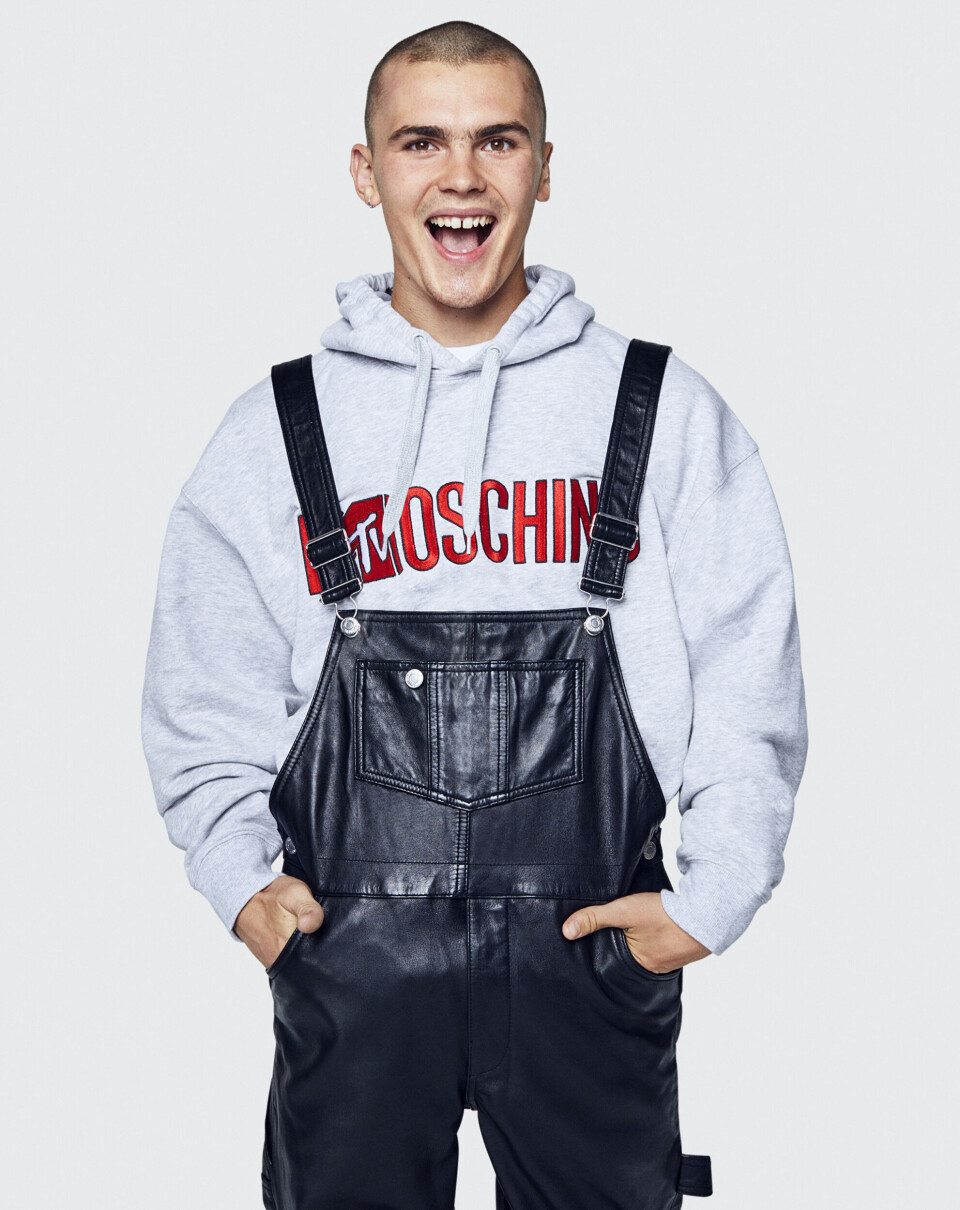 Se den fulde Moschino X H&M kollektion her