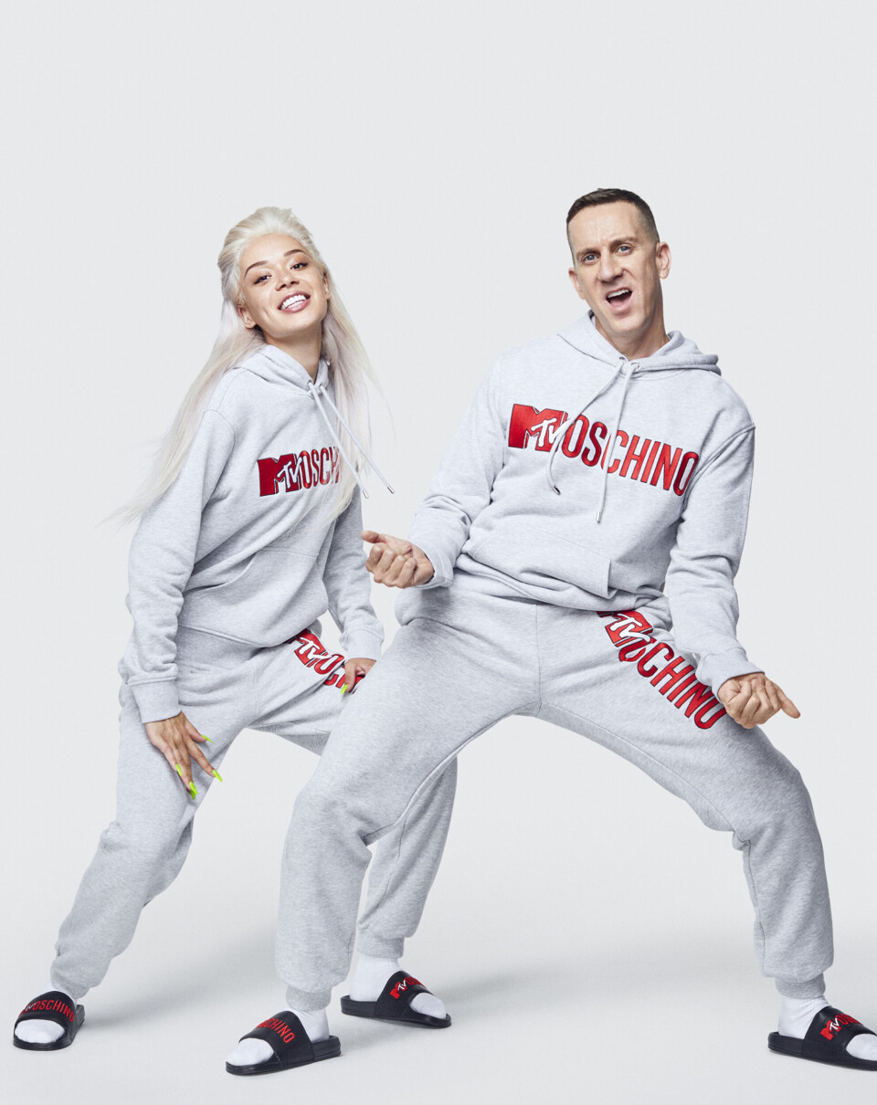 Se den fulde Moschino X H&M kollektion her