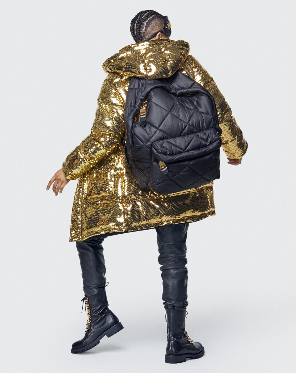 Se den fulde Moschino X H&M kollektion her