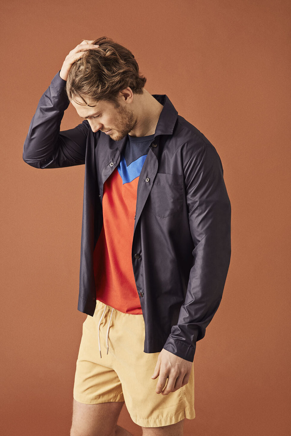Modeserie: 10 outfits med nylonbukser og gummisko